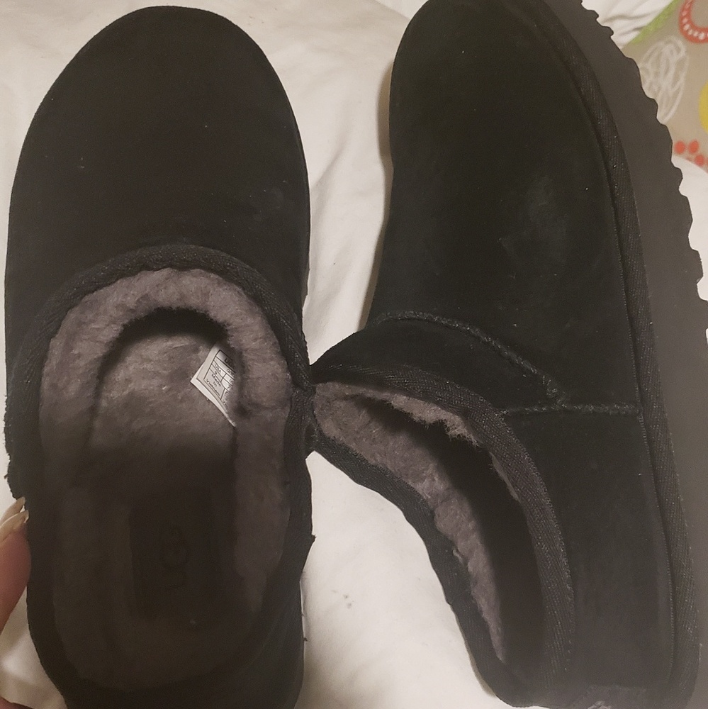 Black Ugg Moccasin/Mule Slipper